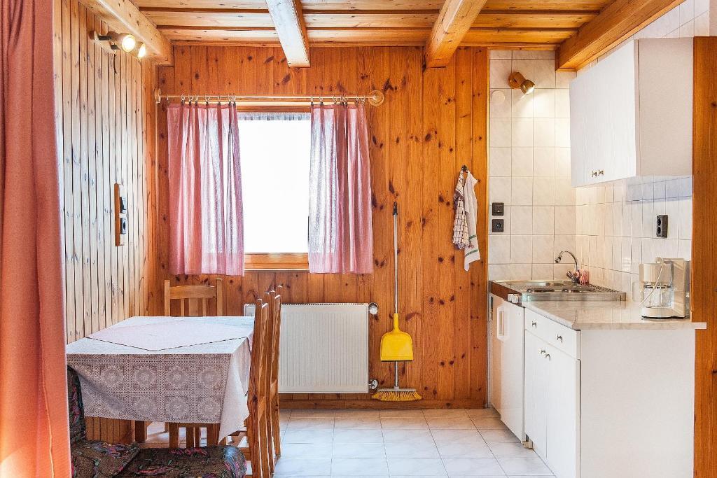 Alina Apartmanhaz Hévíz Kamer foto